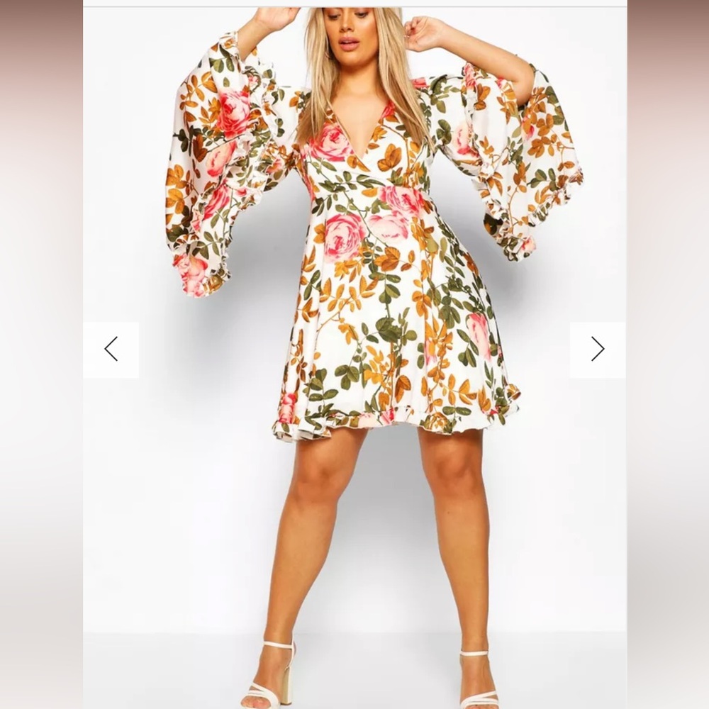 Wide sleeve floral skater mini dress